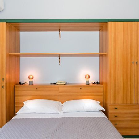 Hotel Villa Benvenuti Viareggio Bagian luar foto