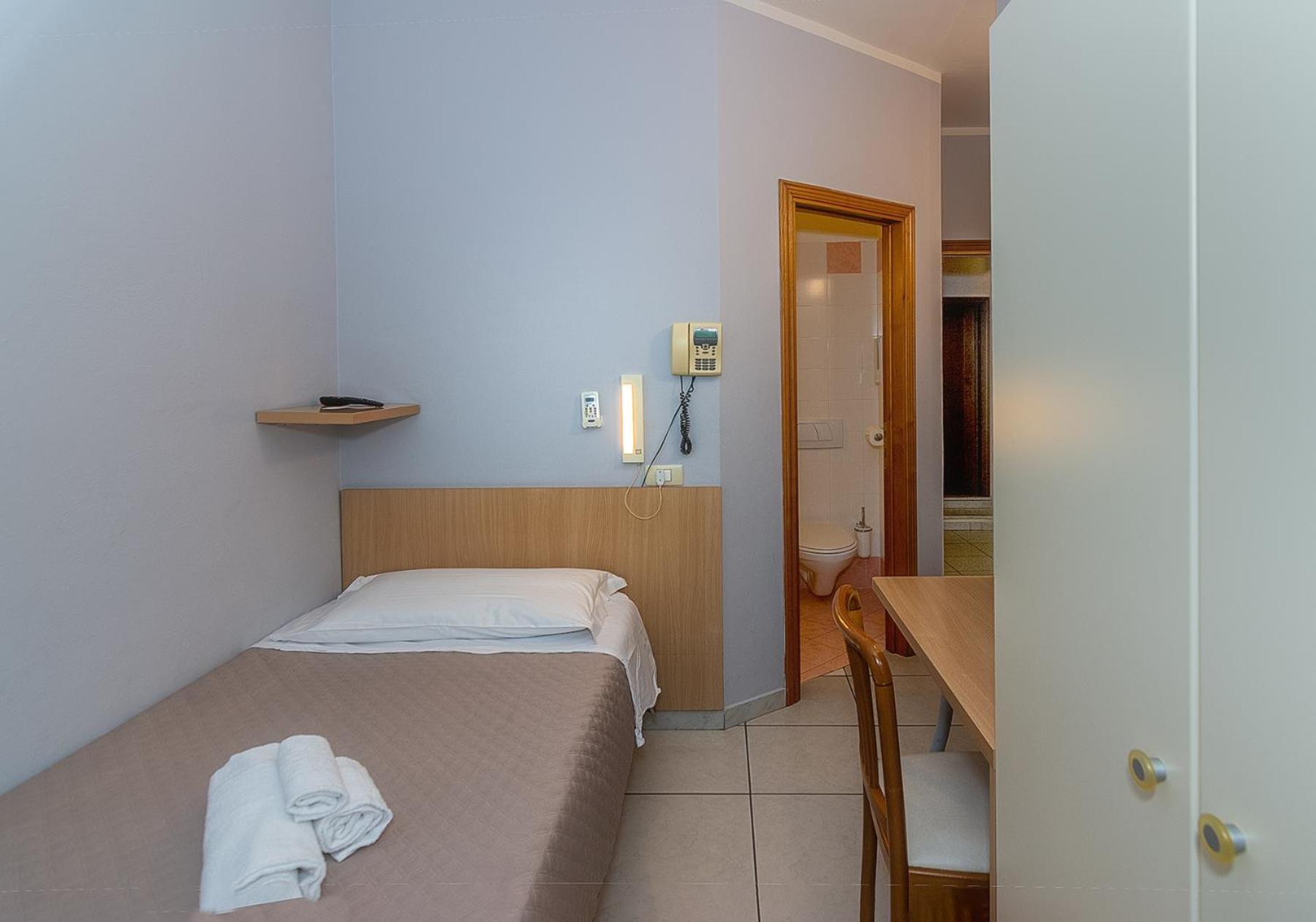 Hotel Villa Benvenuti Viareggio Bagian luar foto